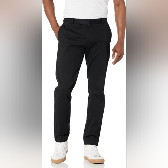 Vince Lightweight Griffith Slim Fit Black Chino Pants - Picture 1 of 8